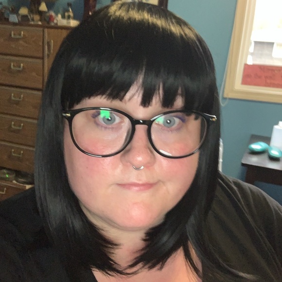 Meet your Posher, Randi - Picture 1 of 1